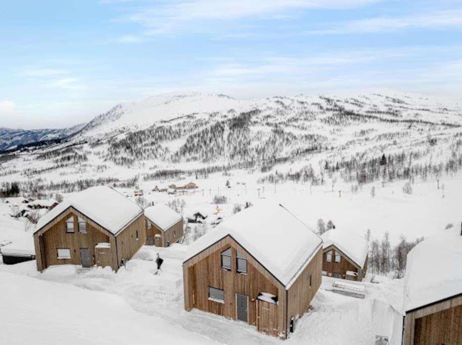 Flygende Utsiktshytte Med Magisk Utsikt Sogndal Exterior photo