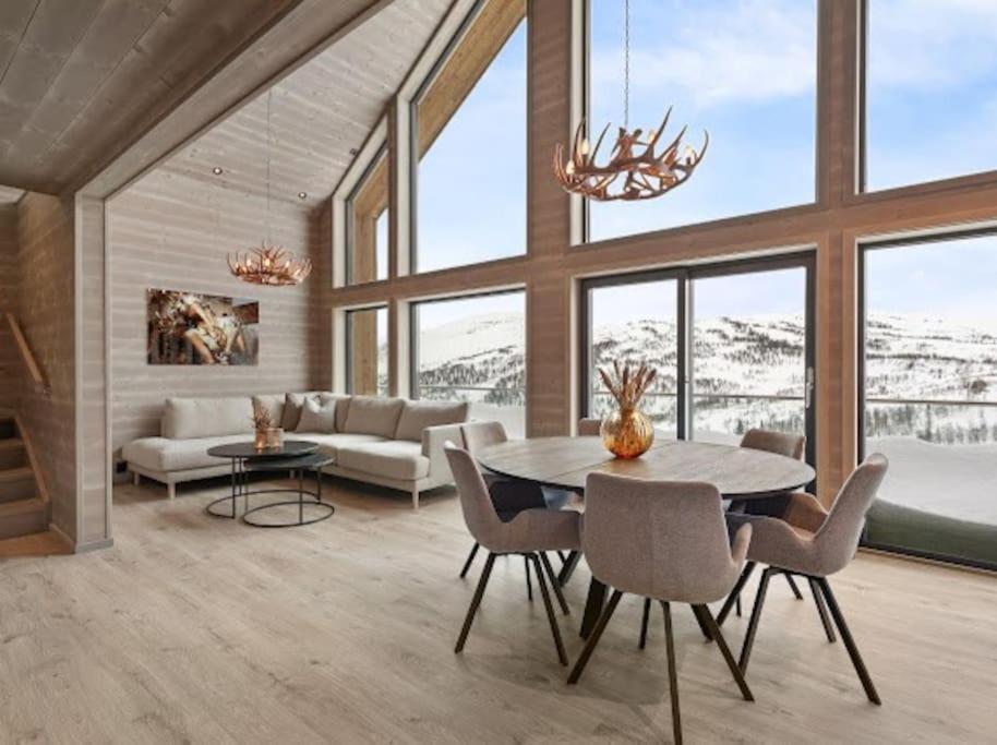 Flygende Utsiktshytte Med Magisk Utsikt Sogndal Exterior photo